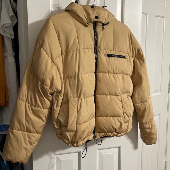 Urban Outfitters Jackets \u0026 Coats | Urban Outfitters Rae Puffer Jacket | Color: Tan | Size: S | Nicole_Kang's Closet
